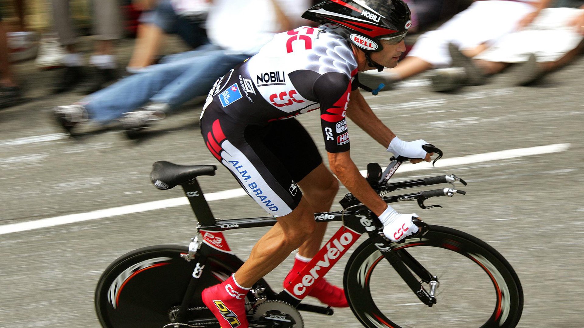 乐鱼体育官网投注-利物浦压制力持续上升打出完整体系，利物浦太强了